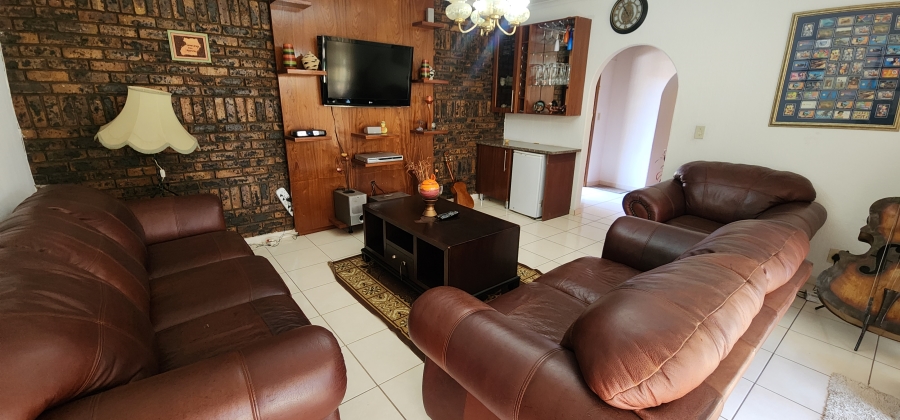 3 Bedroom Property for Sale in Brackenhurst Gauteng