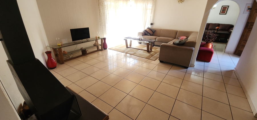 3 Bedroom Property for Sale in Brackenhurst Gauteng