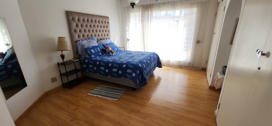 3 Bedroom Property for Sale in Brackenhurst Gauteng