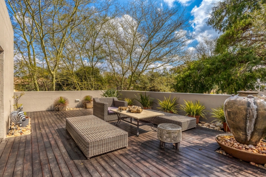 4 Bedroom Property for Sale in Cedar Lakes Gauteng