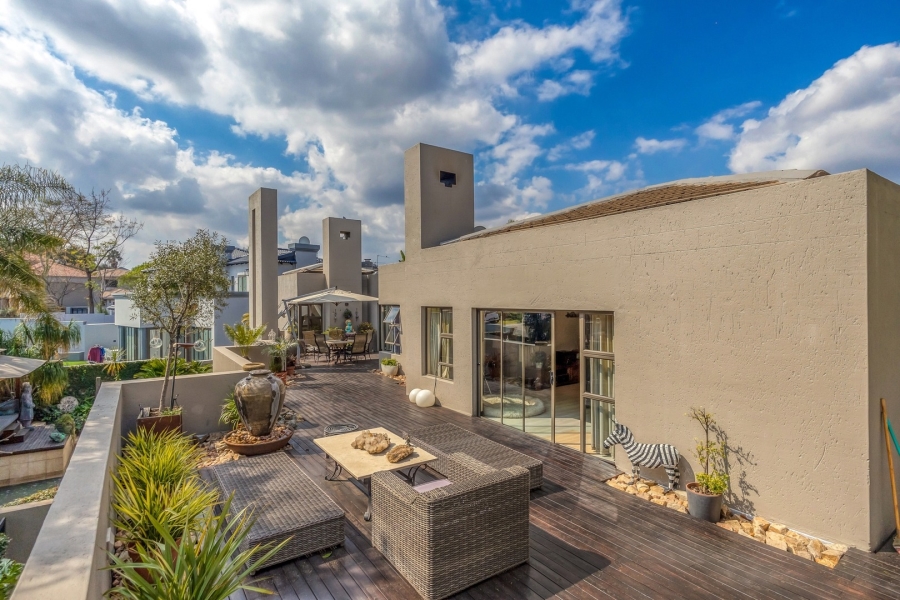4 Bedroom Property for Sale in Cedar Lakes Gauteng