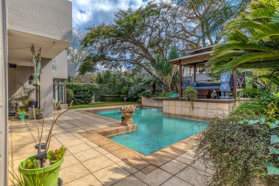 4 Bedroom Property for Sale in Cedar Lakes Gauteng