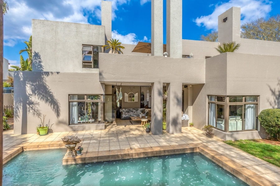 4 Bedroom Property for Sale in Cedar Lakes Gauteng