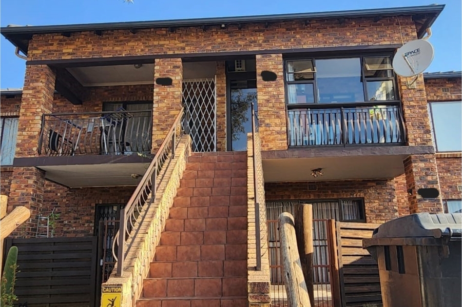 2 Bedroom Property for Sale in Sonneveld Gauteng
