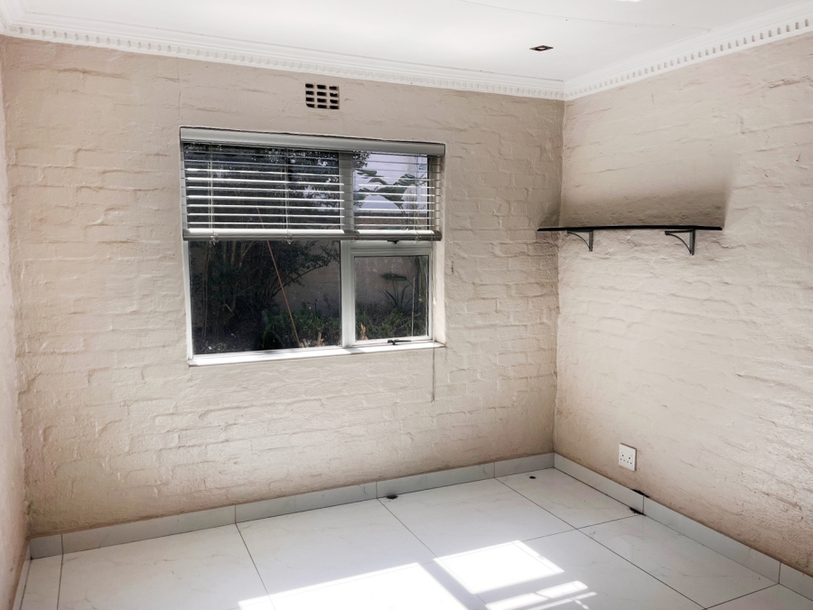 To Let 3 Bedroom Property for Rent in Sandringham Gauteng