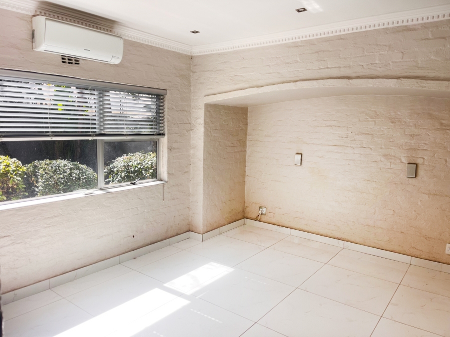 To Let 3 Bedroom Property for Rent in Sandringham Gauteng