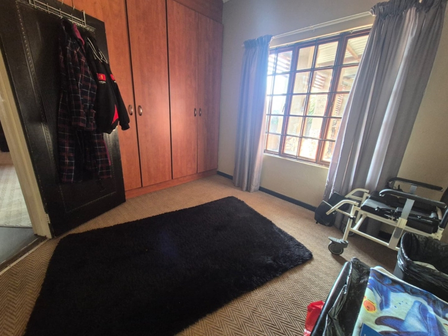 3 Bedroom Property for Sale in Eike Park Gauteng