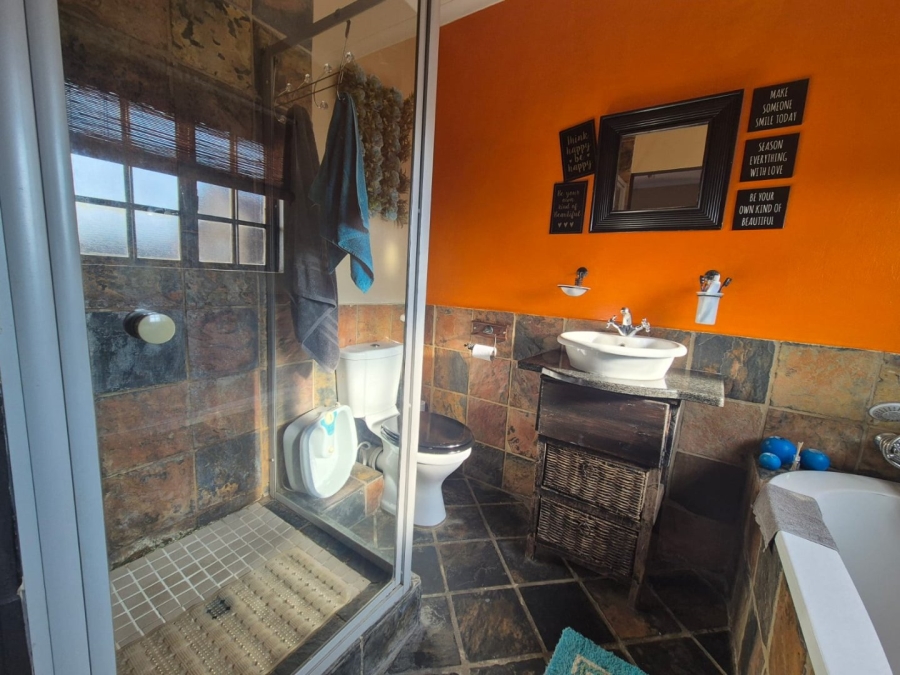 3 Bedroom Property for Sale in Eike Park Gauteng