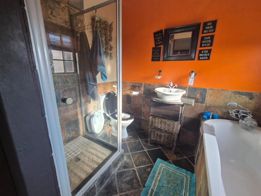 3 Bedroom Property for Sale in Eike Park Gauteng