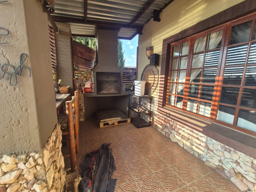 3 Bedroom Property for Sale in Eike Park Gauteng