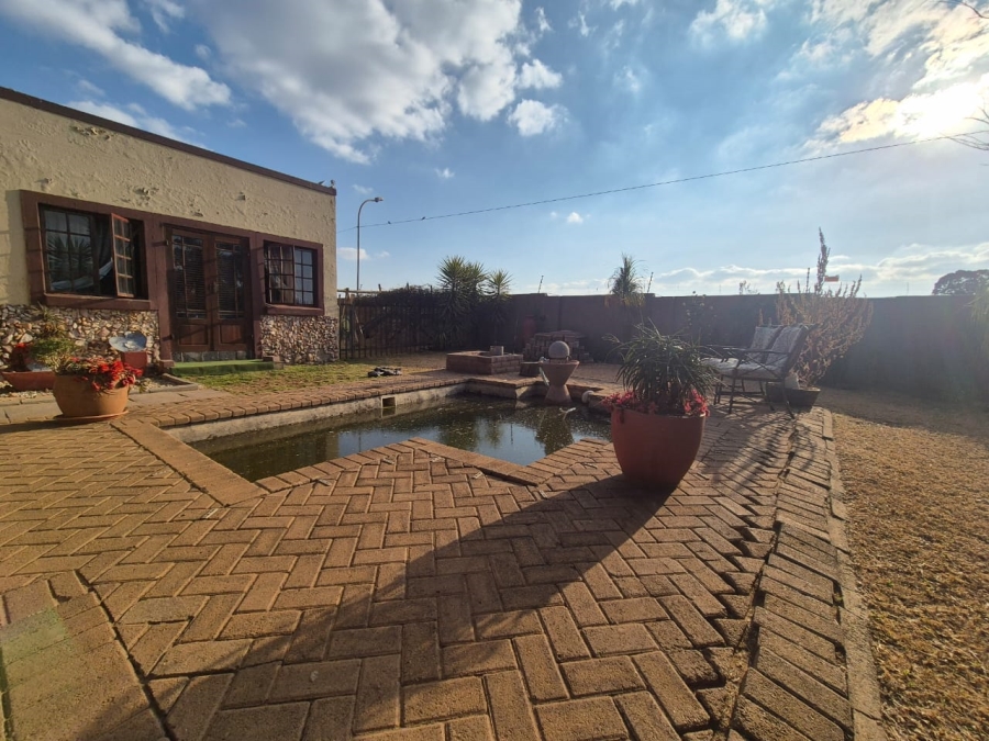 3 Bedroom Property for Sale in Eike Park Gauteng
