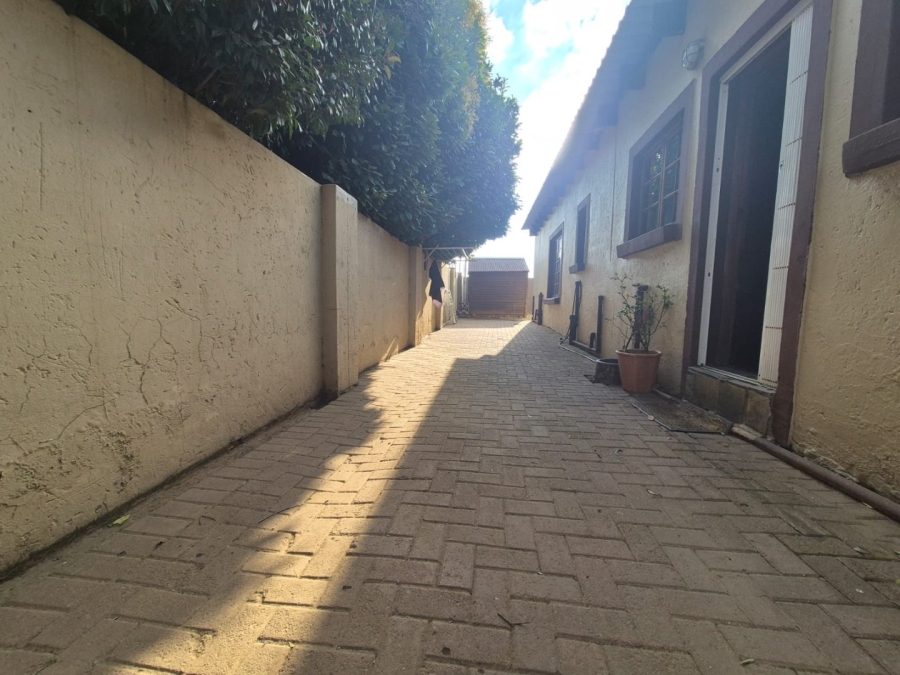 3 Bedroom Property for Sale in Eike Park Gauteng