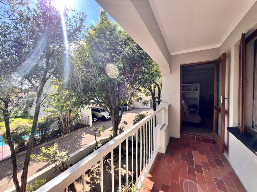 2 Bedroom Property for Sale in Sunninghill Gauteng