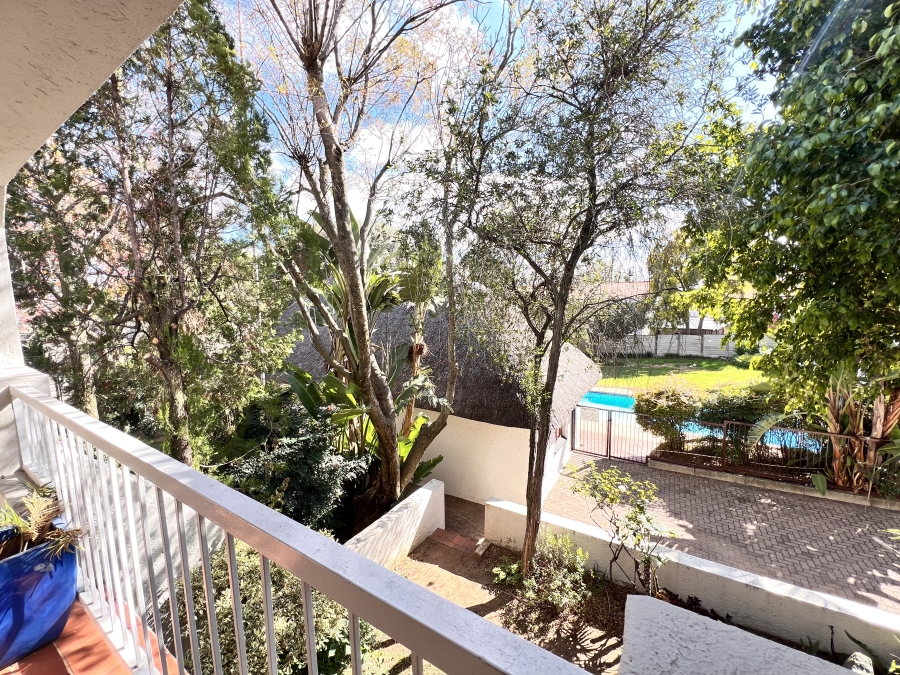 2 Bedroom Property for Sale in Sunninghill Gauteng