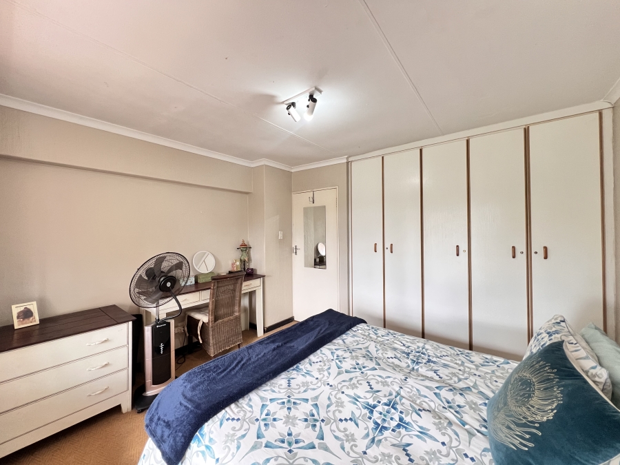 2 Bedroom Property for Sale in Sunninghill Gauteng