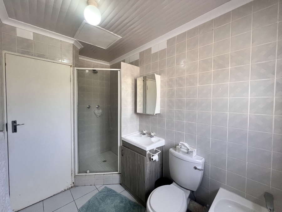 2 Bedroom Property for Sale in Sunninghill Gauteng