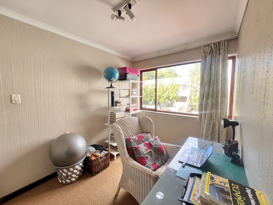 2 Bedroom Property for Sale in Sunninghill Gauteng