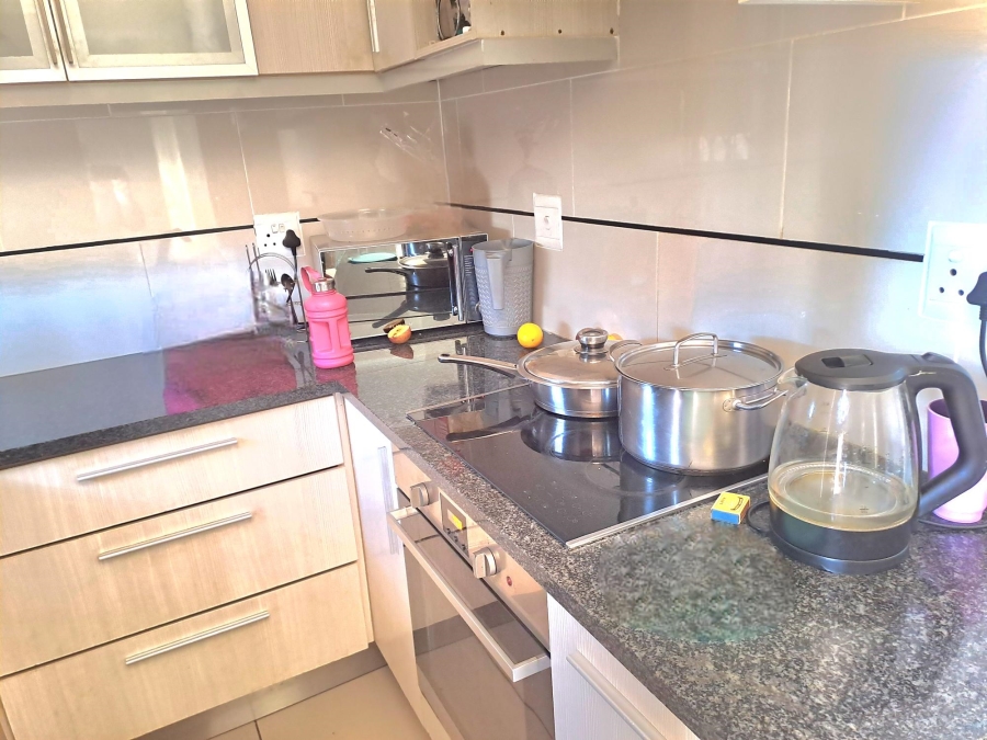2 Bedroom Property for Sale in Witpoortjie Gauteng