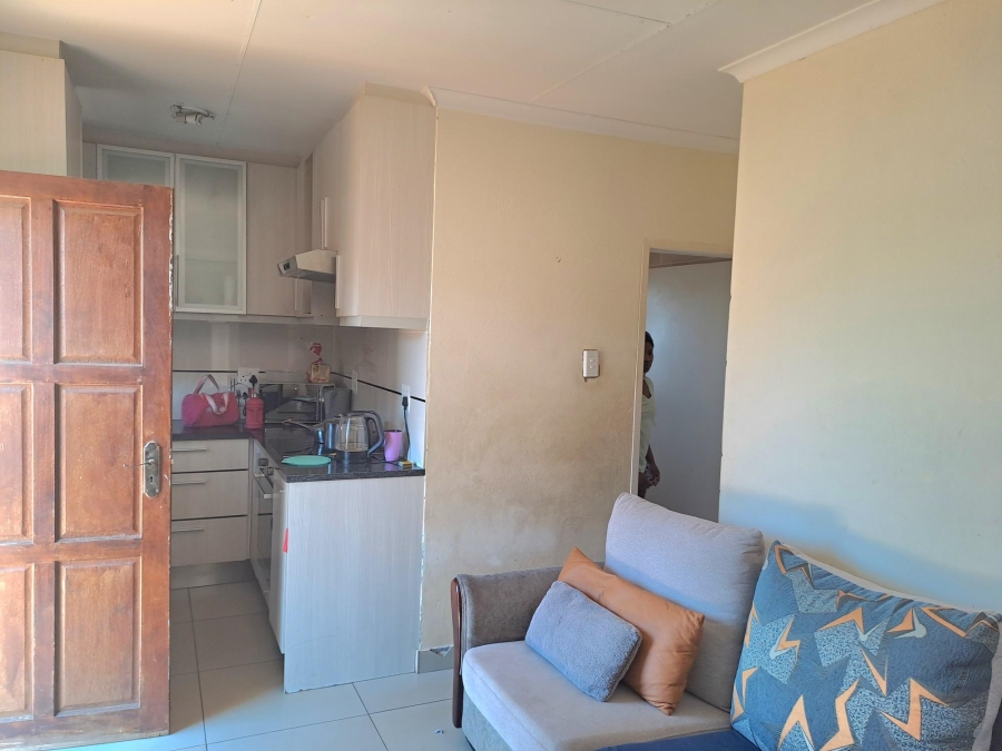 2 Bedroom Property for Sale in Witpoortjie Gauteng