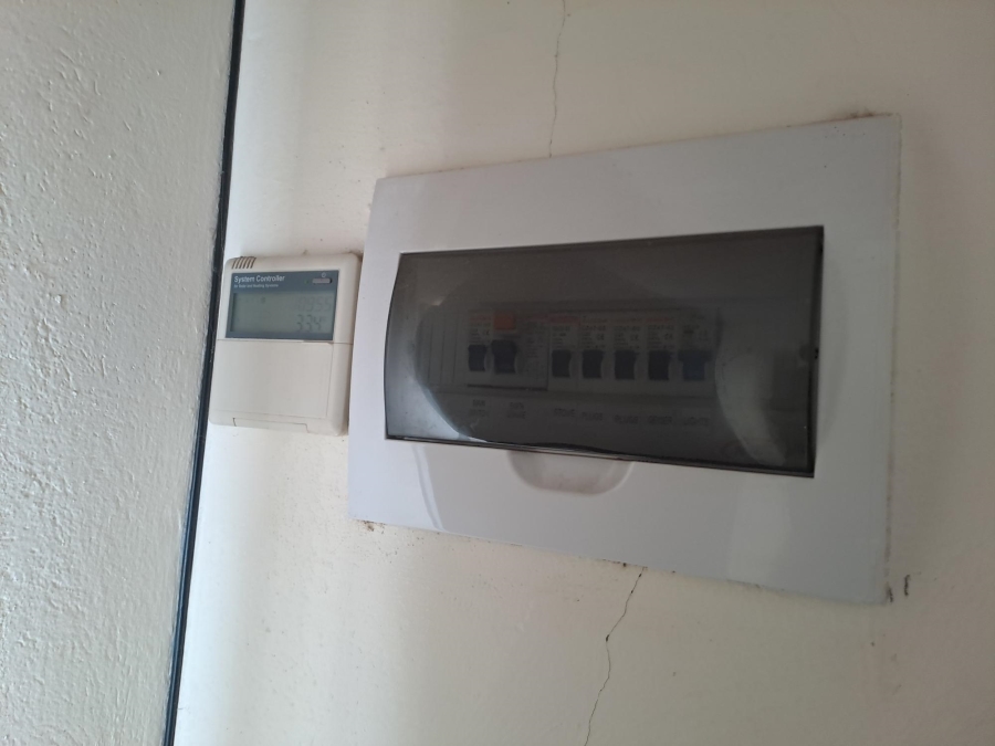 2 Bedroom Property for Sale in Witpoortjie Gauteng