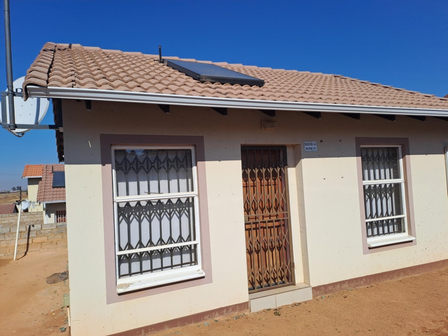 2 Bedroom Property for Sale in Witpoortjie Gauteng