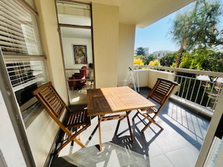 2 Bedroom Property for Sale in Sandhurst Gauteng