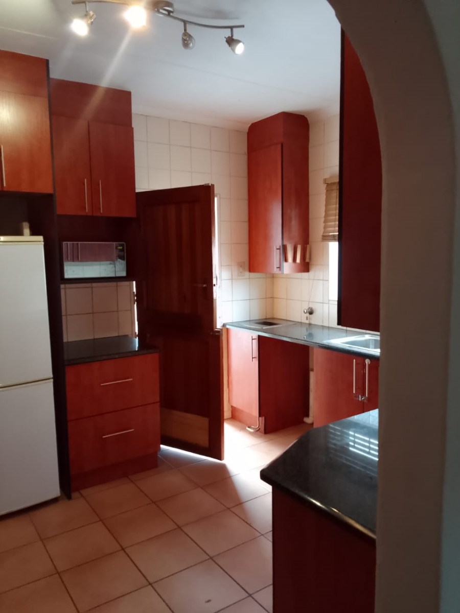 To Let 3 Bedroom Property for Rent in Garsfontein Gauteng