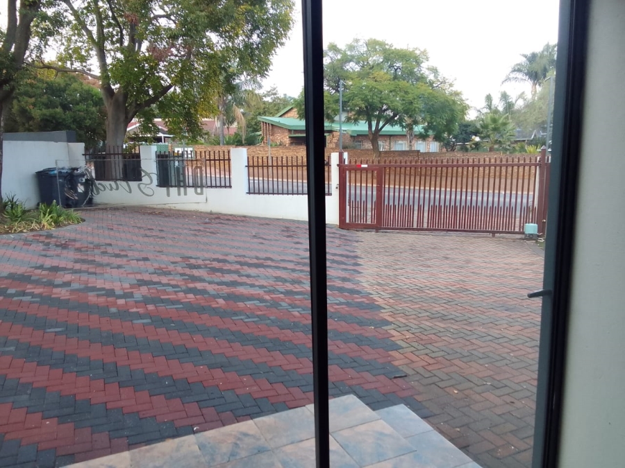 To Let 3 Bedroom Property for Rent in Garsfontein Gauteng