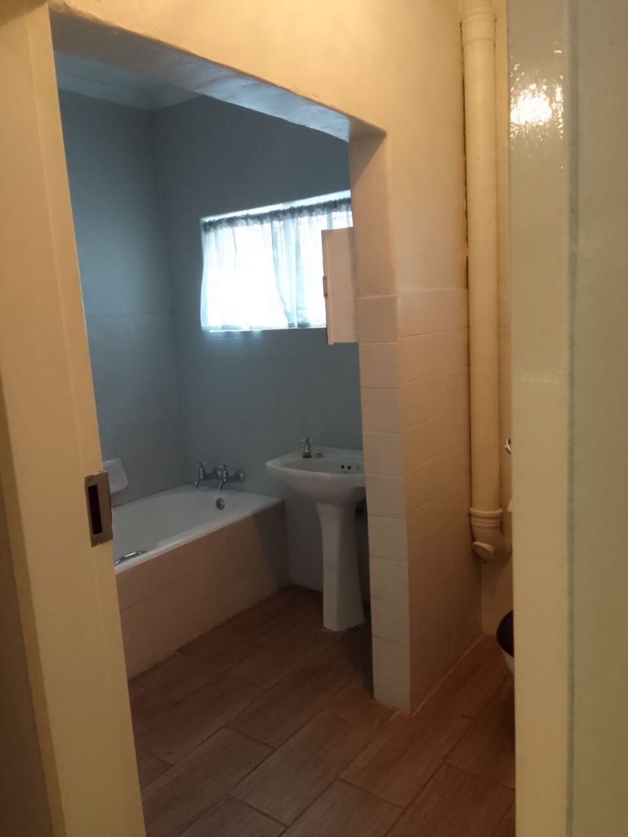 To Let 3 Bedroom Property for Rent in Garsfontein Gauteng