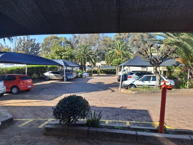 1 Bedroom Property for Sale in Bruma Gauteng