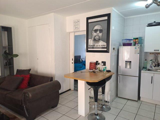 1 Bedroom Property for Sale in Bruma Gauteng