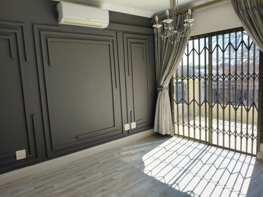 To Let 3 Bedroom Property for Rent in Sandown Gauteng