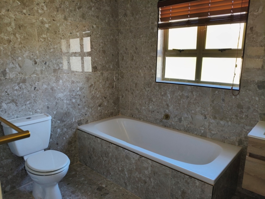 To Let 3 Bedroom Property for Rent in Sandown Gauteng