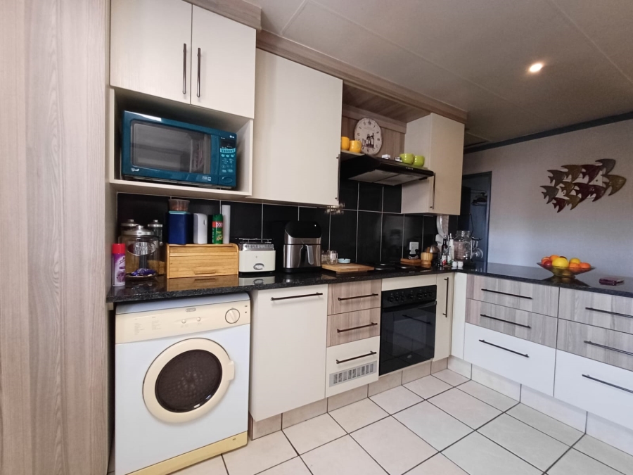 2 Bedroom Property for Sale in Huntingdon Gauteng