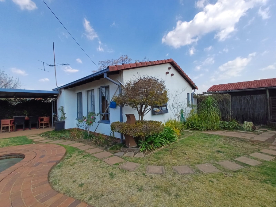 2 Bedroom Property for Sale in Huntingdon Gauteng