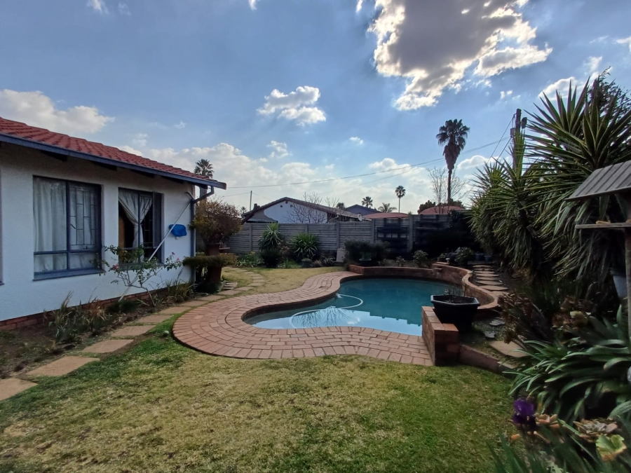 2 Bedroom Property for Sale in Huntingdon Gauteng