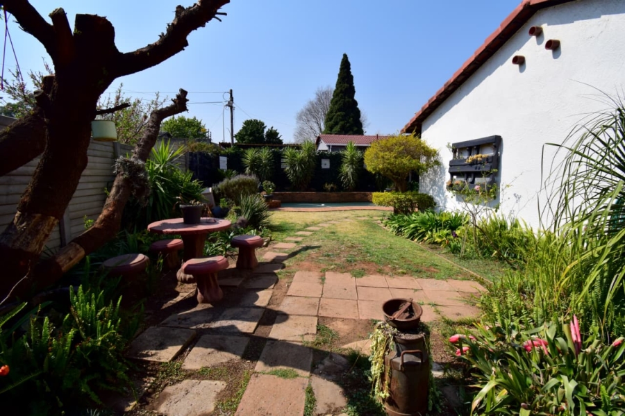 2 Bedroom Property for Sale in Huntingdon Gauteng
