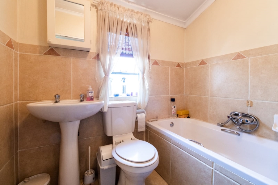 3 Bedroom Property for Sale in Illiondale Gauteng
