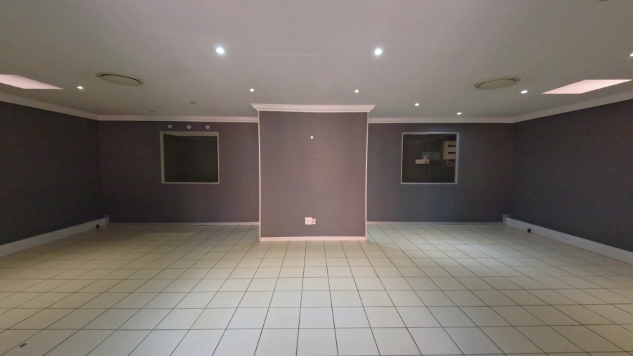 To Let commercial Property for Rent in Fourways Gauteng
