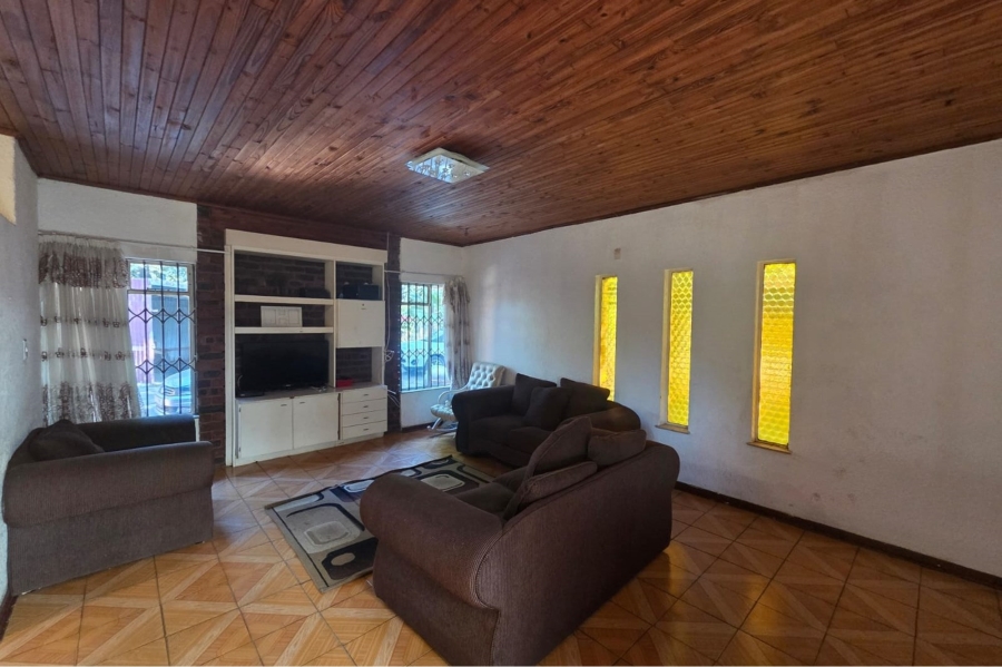 3 Bedroom Property for Sale in Wierda Park Gauteng