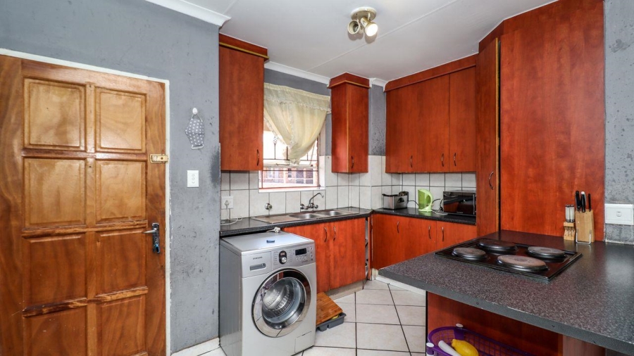 2 Bedroom Property for Sale in Croydon Gauteng