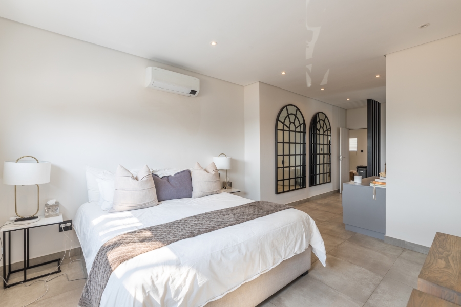 4 Bedroom Property for Sale in Sandhurst Gauteng