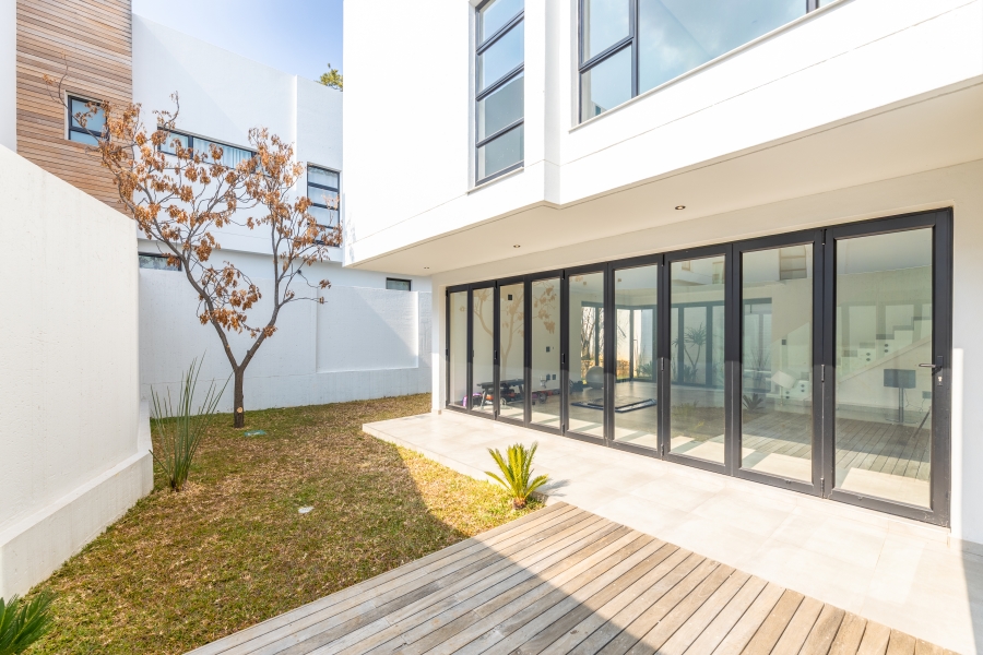 4 Bedroom Property for Sale in Sandhurst Gauteng