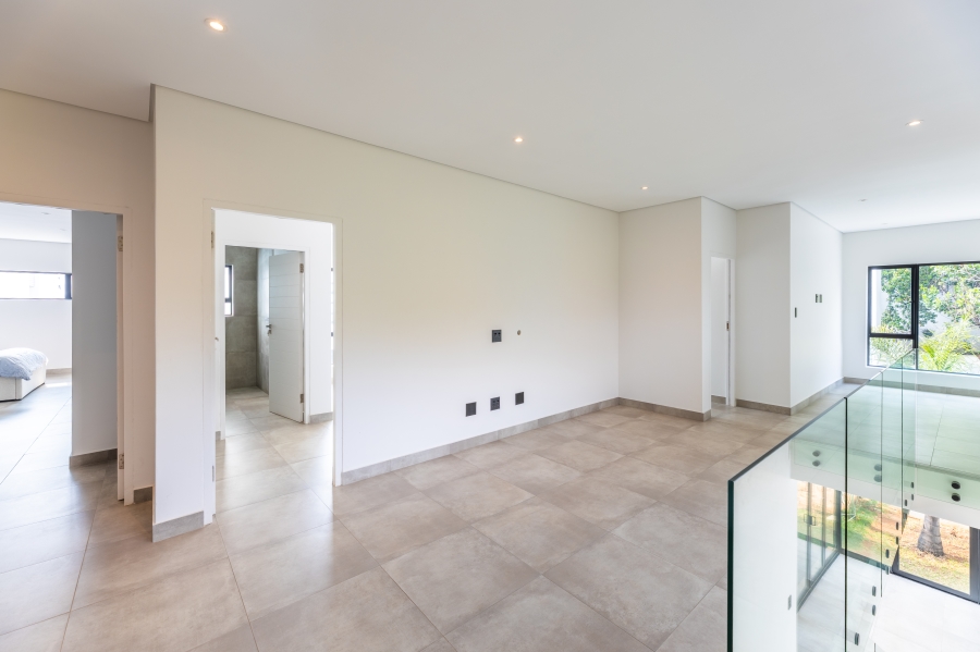 4 Bedroom Property for Sale in Sandhurst Gauteng