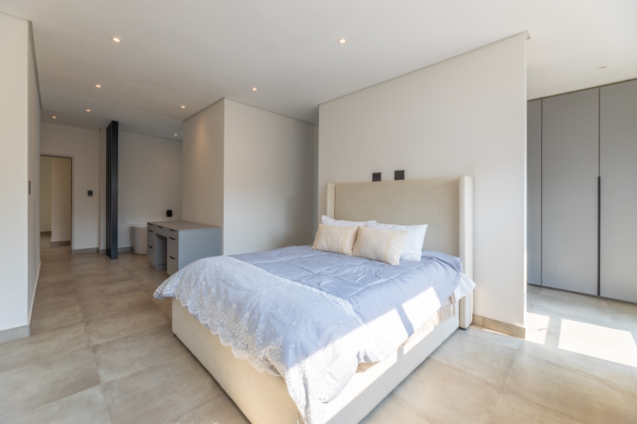 4 Bedroom Property for Sale in Sandhurst Gauteng