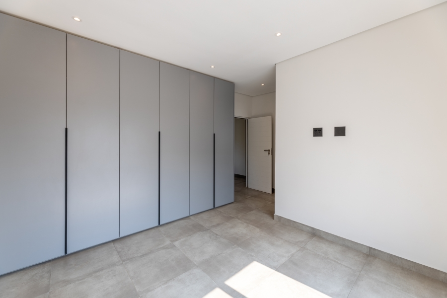 4 Bedroom Property for Sale in Sandhurst Gauteng