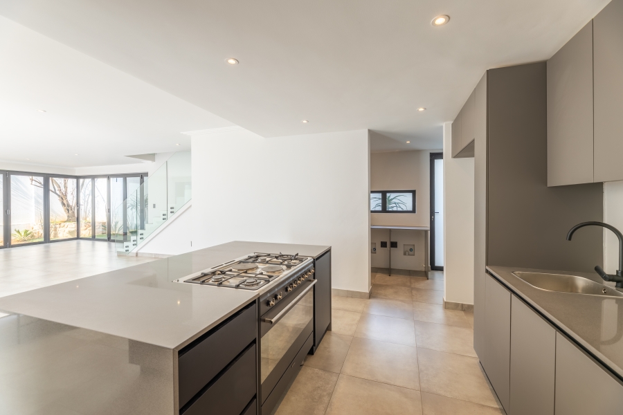 4 Bedroom Property for Sale in Sandhurst Gauteng