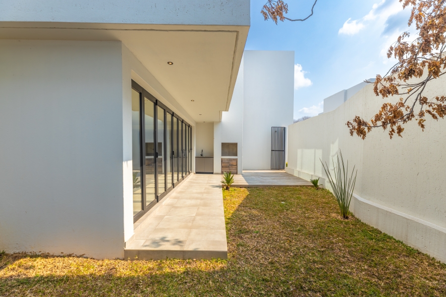 4 Bedroom Property for Sale in Sandhurst Gauteng