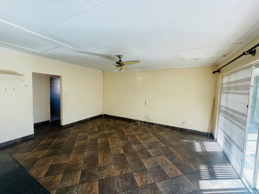 To Let 4 Bedroom Property for Rent in Terenure Gauteng