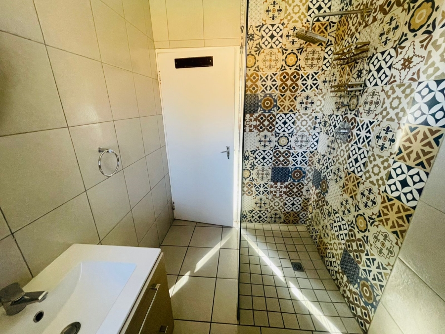 To Let 4 Bedroom Property for Rent in Terenure Gauteng